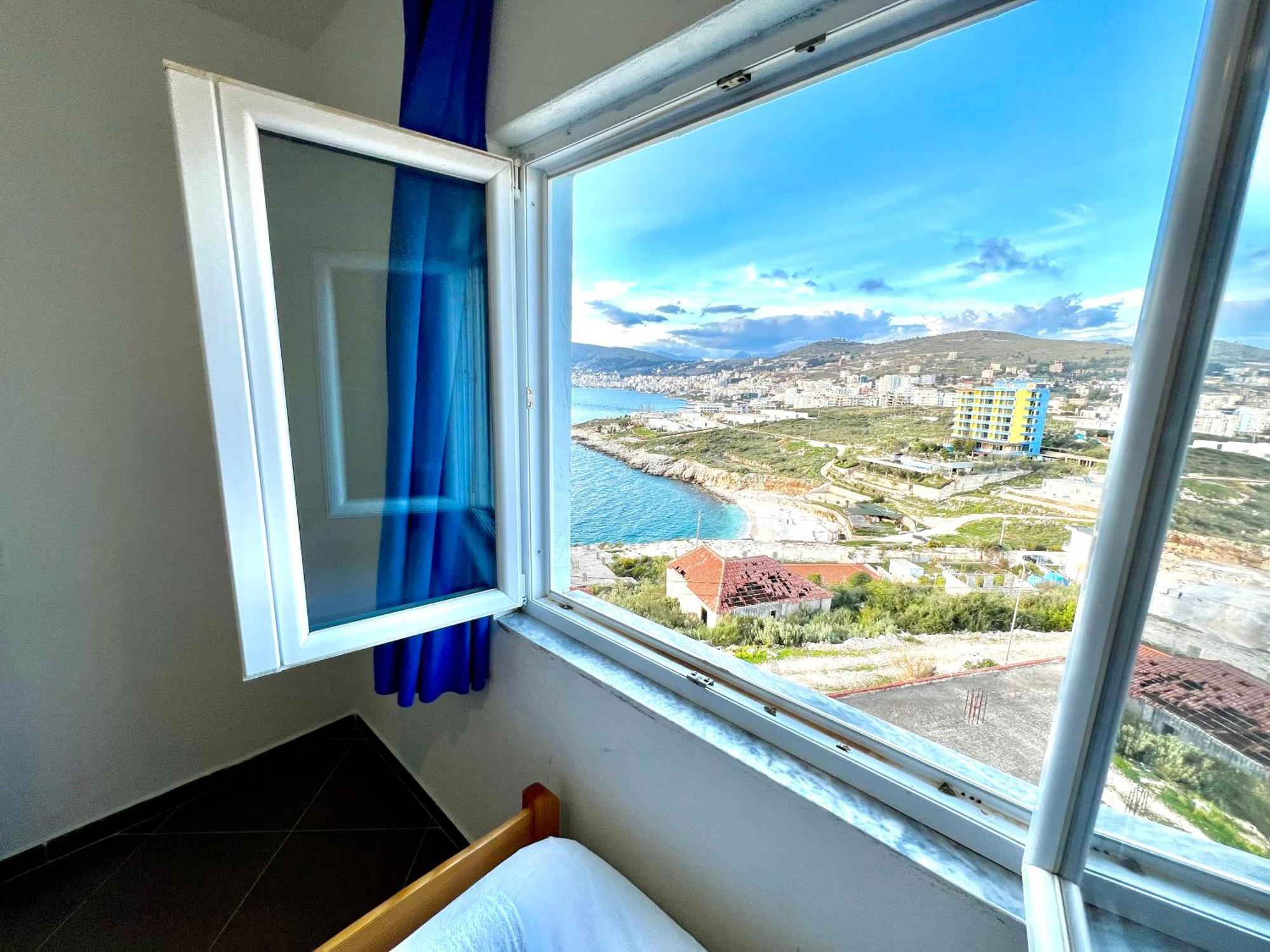 Redi'S Seaview Apartments ซารานเดอ ภายนอก รูปภาพ